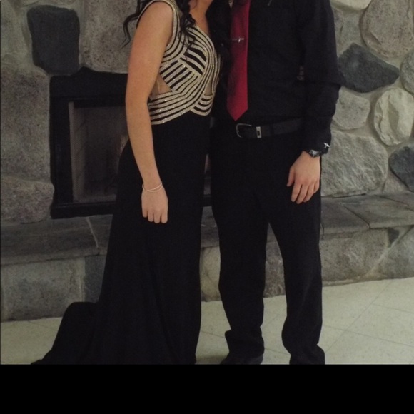 SPARKLE BLACK PROM DRESS with leg slit - Picture 5 of 6